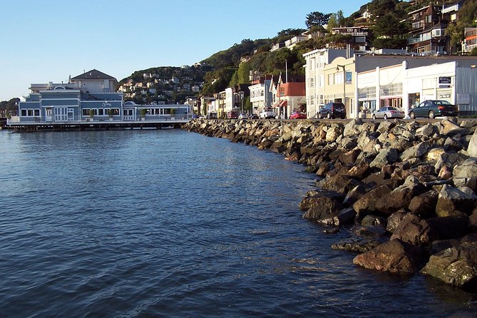 Shore Excursion from SF: Guided Tour to Muir Woods and Sausalito - Guides and narration: why the driver matters