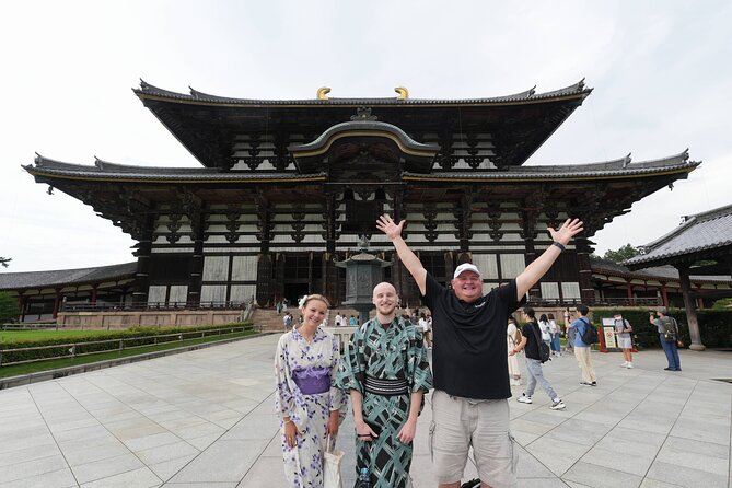 Shore Excursion: Full Day Private Nara Tour from Osaka /Kobe port - Kasuga Taisha Shrine: lanterns that turn a walk into a moment