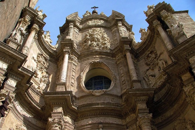Shore Excursion: Valencia Half-Day Private Tour - Valencia Cathedral area and the Holy Chalice: decide if the interior is worth paying