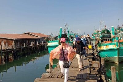 Sihanoukville Shore Excursion: 5-Hour Adventures from Cruise Port - Tumnuk Rolok Fishing Port: Watching Night Work in Daylight