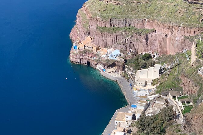 Stress-Free Santorini Shore Excursion: Private Highlights Tour - Oia’s main street and Oia itself: photos plus shops, with crowd reality handled