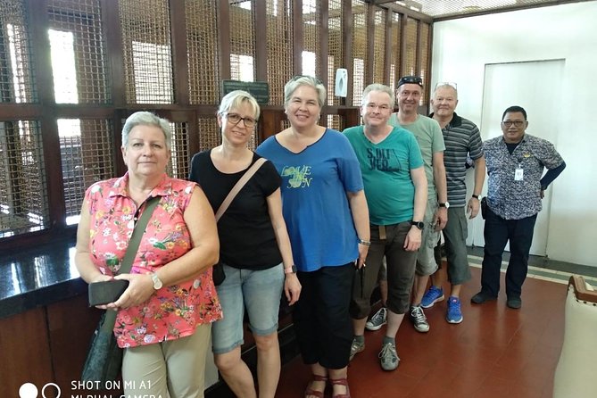 Surabaya Shore Excursion For Cruise Passengers - Pabean Market: fruit tastings and the real rhythm of shopping