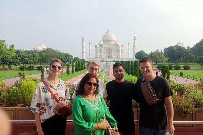 Taj Mahal Tour From Cruise Port, Mumbai, Cochin and Goa - Night in Agra: Why the Hotel Choice Matters More Than You Think