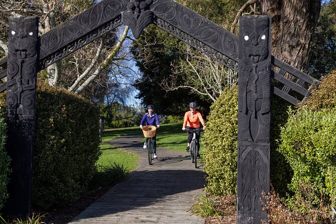Tauranga Shore Excursion: Top Half Day Curated Highlights Tour - The tastes that make the day feel like New Zealand