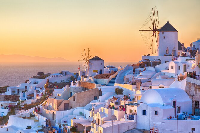 The Best Santorini Small-Group Shore Excursion for Cruise Ships - What the small-group cap (19) changes for your day