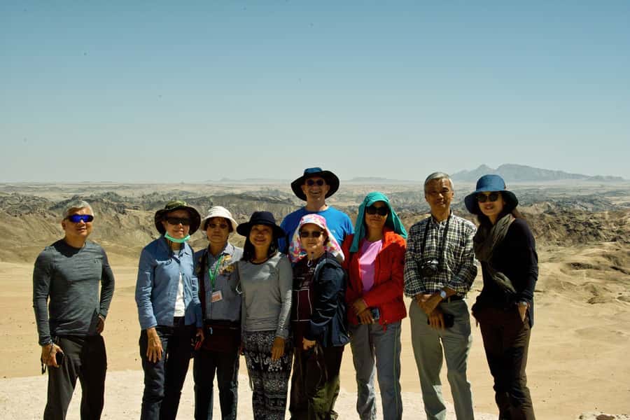 Walvis Bay Shore Excursion: Flamingos, Dune 7, Swakopmund - Goanikontes Oasis lunch stop: plan your timing and your toilet needs