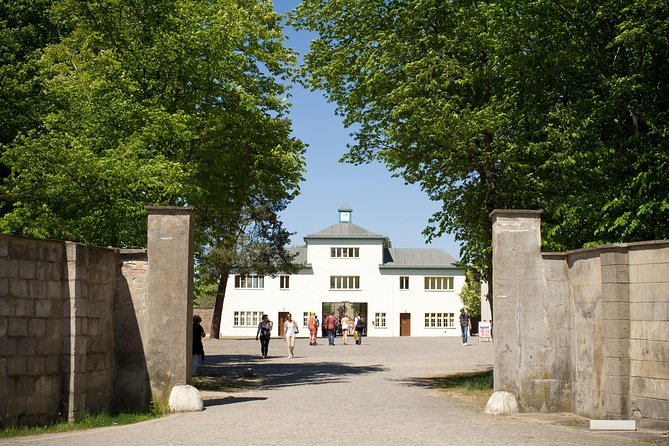 Warnemuende Shore Excursion: Private Sachsenhausen Memorial and Berlin Tour - Timing reality check: short stops, one lunch, and how to handle it